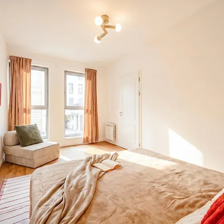 Bright - Bedroom For 5 - Center