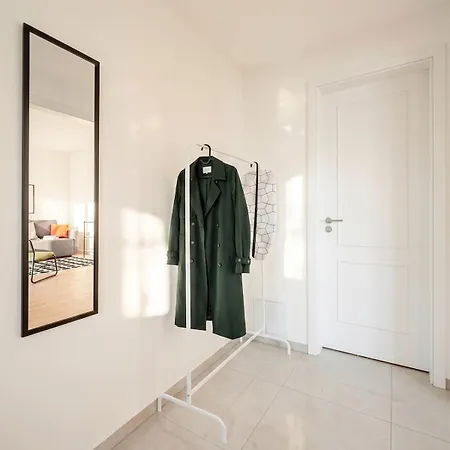 Bright - Bedroom For 5 - Center